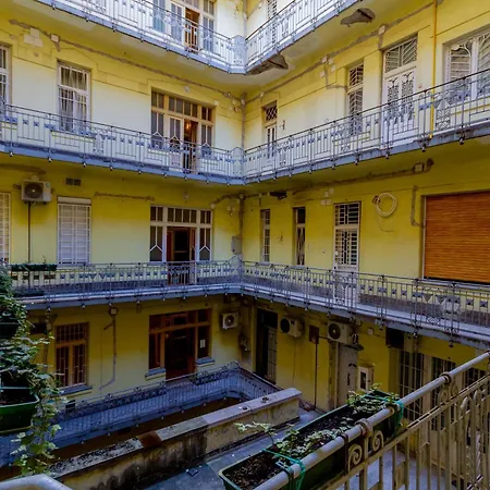 Daire Rothapartments'studio